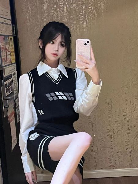 K1玩法揭秘：字母圈中的服务与服从艺术